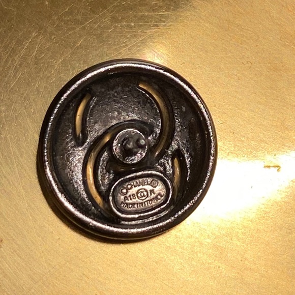 Authentic Chanel earrings!! - Picture 3 of 11